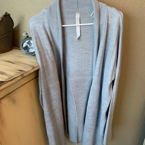 Lululemon sit in lotus wrap II